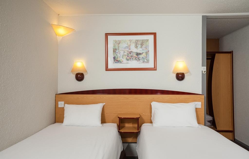 Campanile Hotel - Basildon - East Of London Zimmer foto